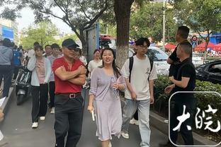 周琦：第一场的表现中规中矩 希望接下来的比赛一场比一场好